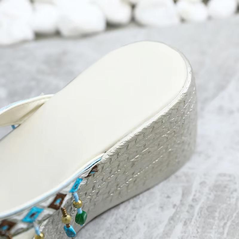Fashion 2025 Fashion Ethnic House Slippers Platform Rubber Flip Flops On A Wedge High-Heeled Shoes Lady Luxury Slides Hawaiian Designer