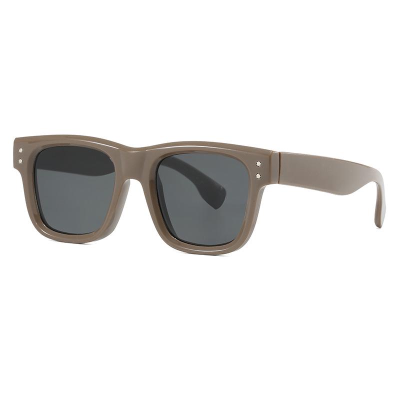 Chic Retro Square Frame Sunglasses: Studded, Slimming, UV Protection, Trendy Design