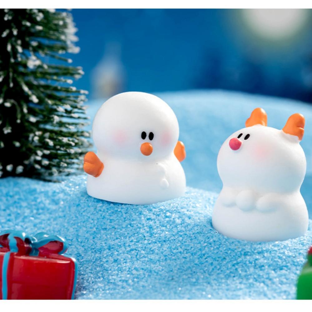 Miniature Decoration Exquisite Snowman Resin Figure Christmas Micro Landscape Cute Snowman Ornament For Desktops Indoor Outdoor