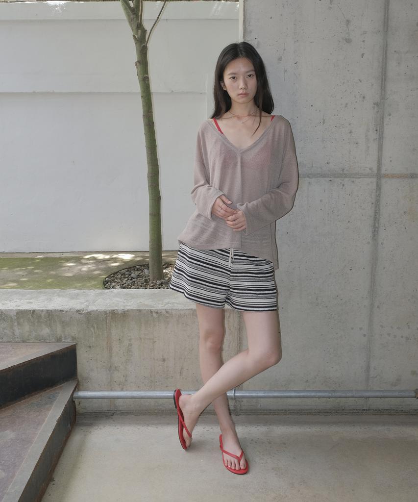 Mosyupamosyu Deep V-Neck Long Sleeve [Mocha]