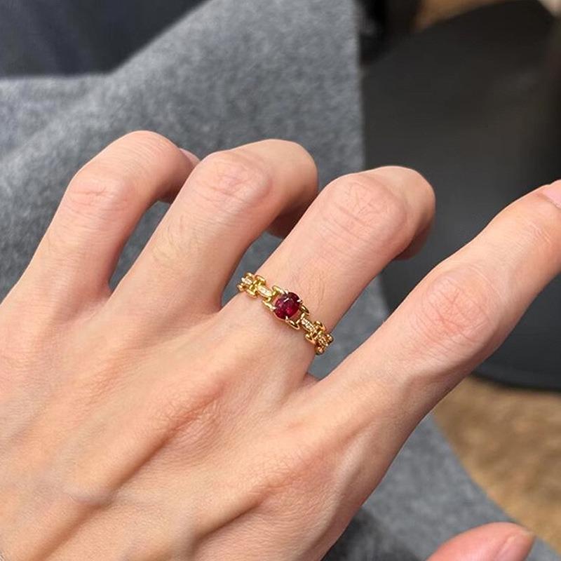 New In Diamond Studded Ruby Small Chain Rings for Women R Commuting Suitable for Daily  Female Ring Gifts Light Luxury