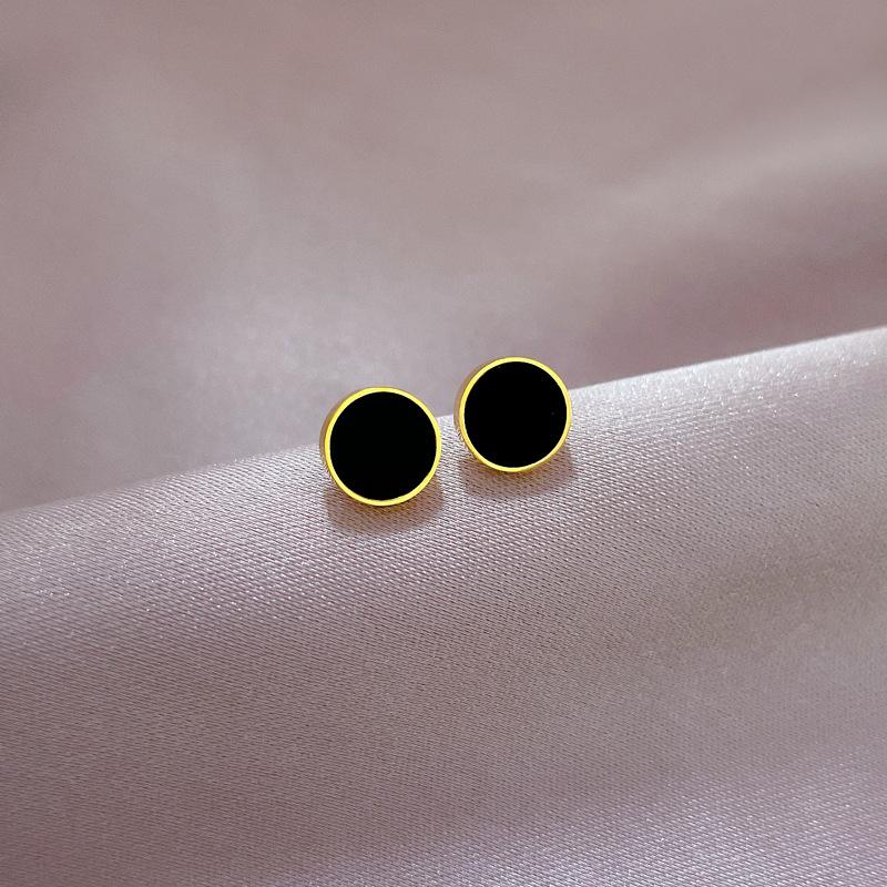 Round Shell Minimalist Stud Earrings Cold Men'S And Women'S Earrings Personality Temperament Banquet Earrings