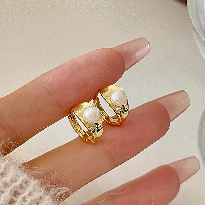Pearl Ear Ring Women's Year New Trend Ear Hole Ear Buckle Light Luxury Cold Wind Earrings