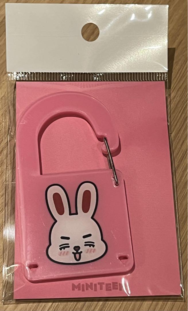 

[USED] MINITEEN Acrylic Carabiner Choitchery