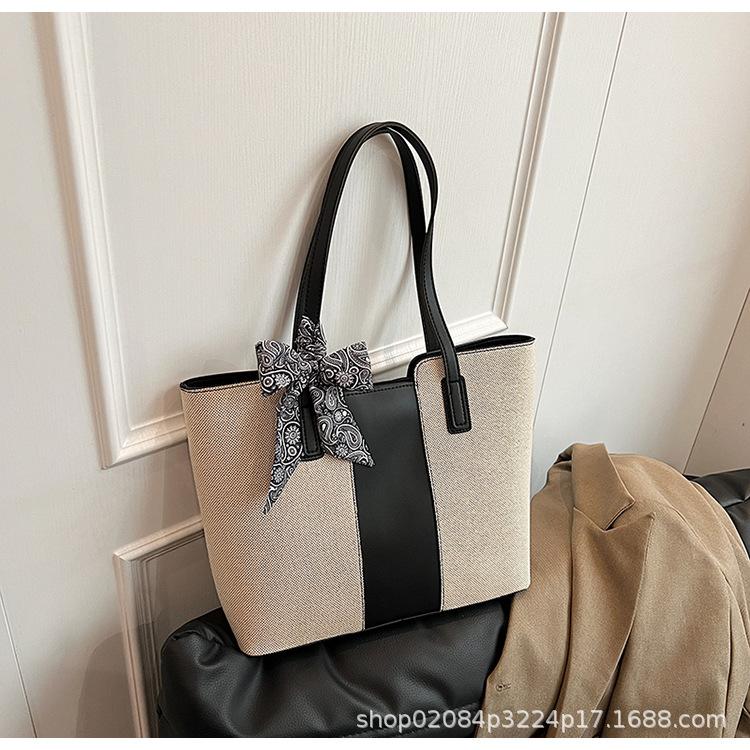 2025 New Trend Fashion Versatile Silk Scarf Commuter Contrast Color Large Capacity Women's Shoulder Bag Tote Bag