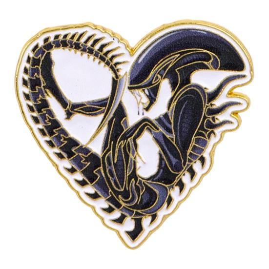 Sci-fi Lovers Brooch Love Heart Aliens Badge Brooch, Shape Enamel Lapel Pin, Clothing Clothes Decorative Pin Accessories for Daily Wear Parties Dates,
