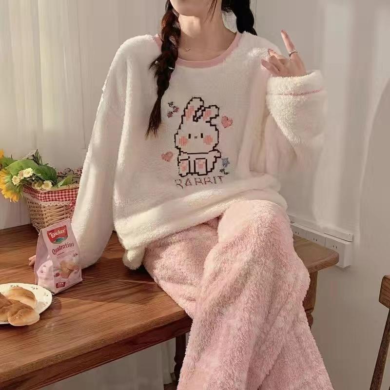 Dam Pyjamas Set i Flanell och Korallfleece med Rutmönster - Varma och Mjuka Sovkläder för Höst/Vinter