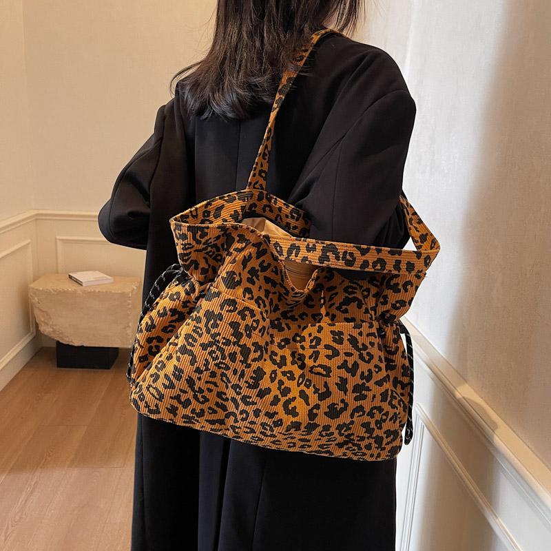 Neuer Druck Große Wiederverwendbare Lebensmittel-Einkaufstasche Damen Tragetasche Mode Tasche Schultertasche Faltbare Öko-Tasche Waschbar Reise