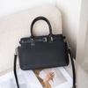 Hochwertige Pitot-Tasche Einzelschulter-Crossbody-Ledertasche Einfache und vielseitige Tasche für den Weg zur Arbeit