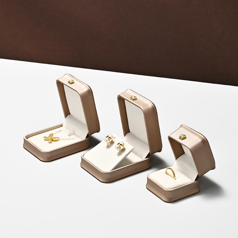 Oirlv Golden Jewelry Ring Box Leather Earring Necklace Pendant Gifts Display Box For Proposal Engagement Wedding Packaging Box