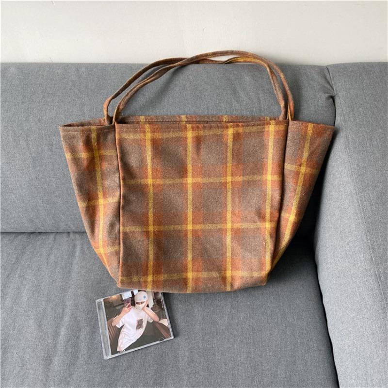 Simple plaid woolen shoulder bag, handheld cloth bag, student large-capacity shopping bag, lazy wind women's bag