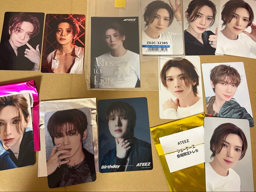 [Б/У] ATEEZ Achie Yeosang торговые карточки США и т.д.