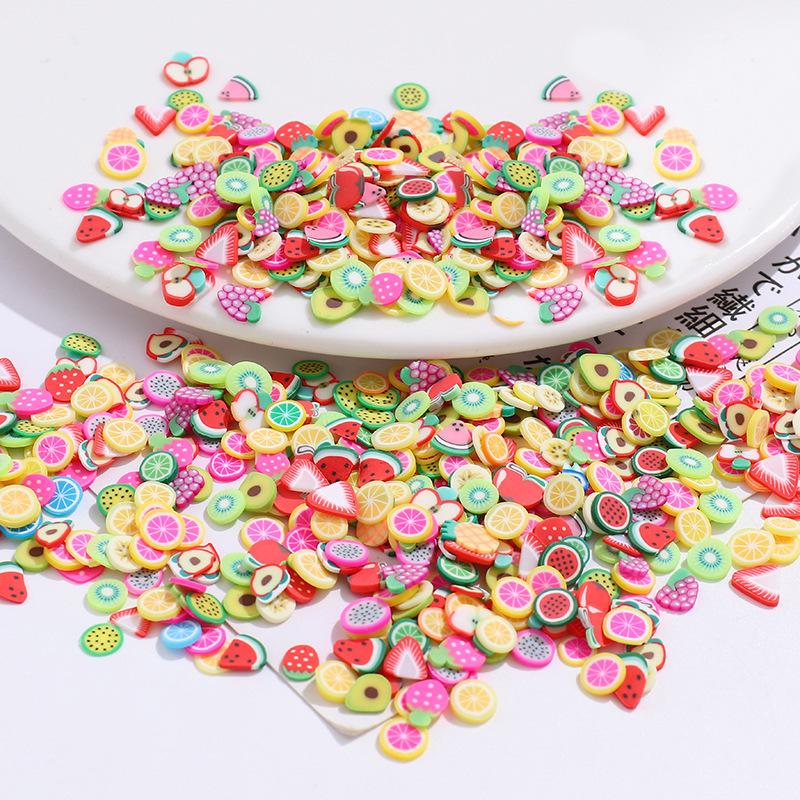 

Разноцветные бусины и шпильки из сахарной крупы – ручная работа с любовью и мягким клеем-сливкой своими руками