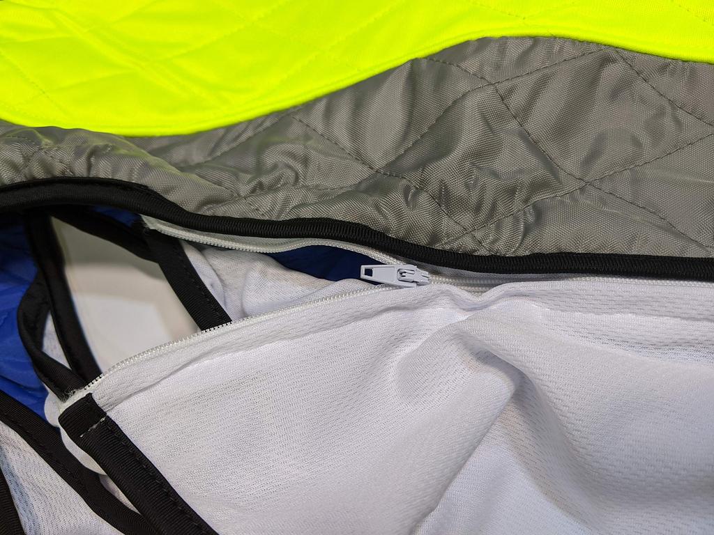 HyperKewl Cooling Clothes Technology Officially Adopted by the Army Cool Vest Ultra Sports Vest Lime Silver L Imported U.S. (LS) [Regular Product]