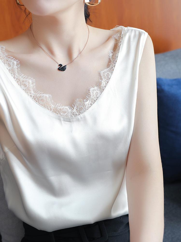 V-neck lace sling vest women's summer new versatile and thin foreign fashion versatile sleeveless bottoming top