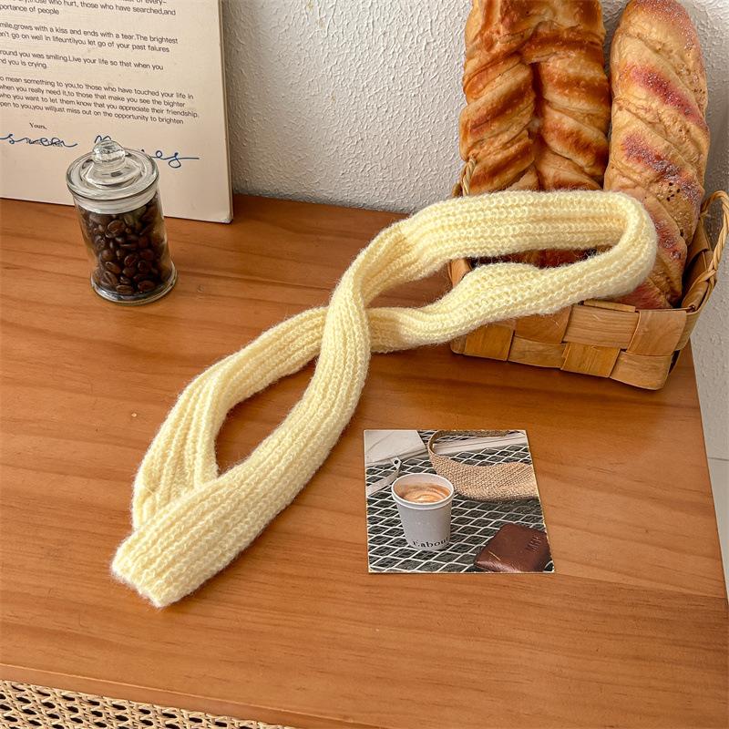 

Новый нишевый дизайн, полосатый, цветной, тонкий и узкий, длинный шерстяной шарф для женщин, модный и универсальный, вязаный шарф из пряжи 105*5cm