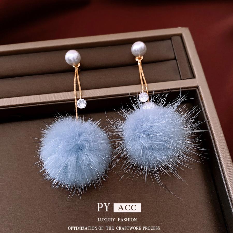 18K Real Gold Electroplated Silver Needle Pearl Plush Earrings Autumn and Winter Atmosphere Elegant Versatile Stud Earrings Simple Earrings