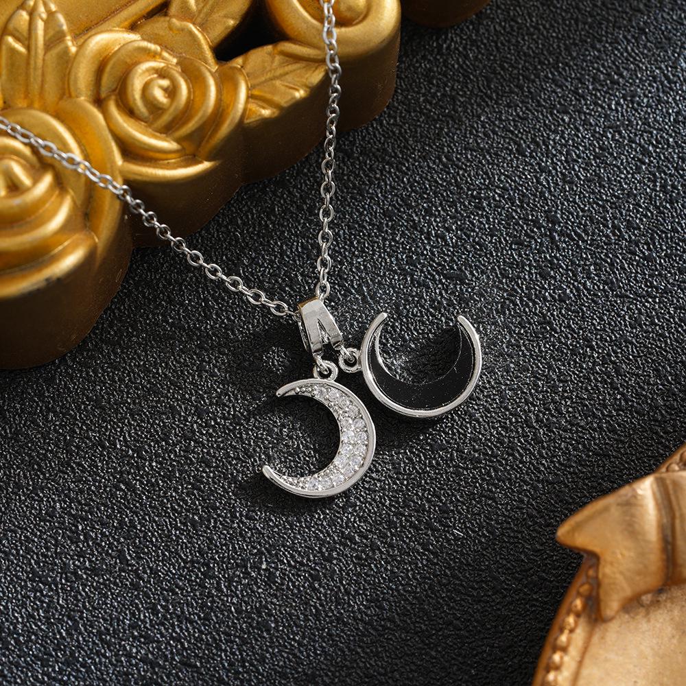 European Fashion Geometric Two-Color Non-Fading Titanium Steel Necklace