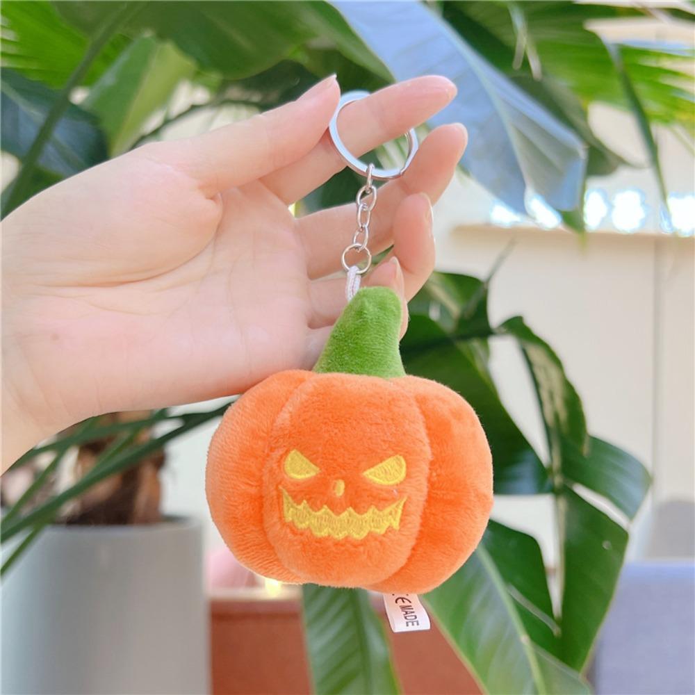 Hanging Pumpkin Plush Keychain Cartoon Plush Doll Keychain Cute Backpack Charm Women