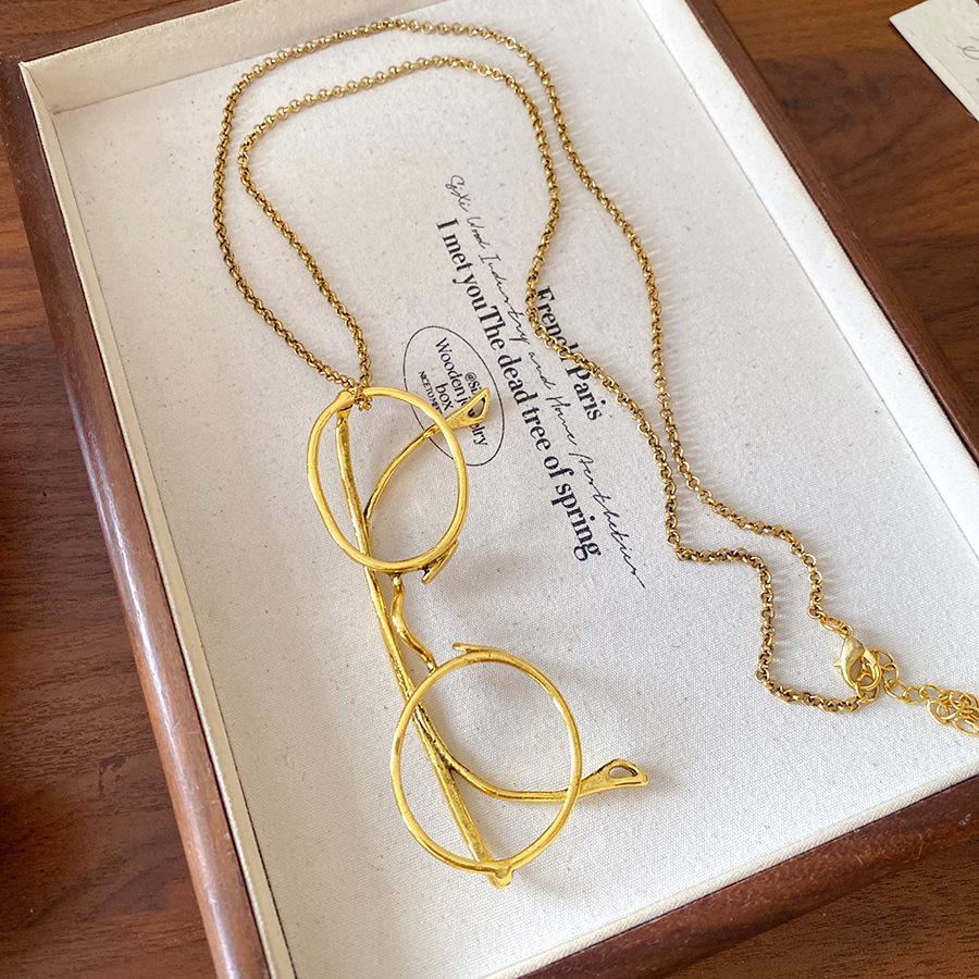 Regulowany Minimalistyczny Geometryczny Plisowany Skórzany Naszyjnik: Wszechstronny Łańcuszek na Obojczyk o Wysokiej Czułości