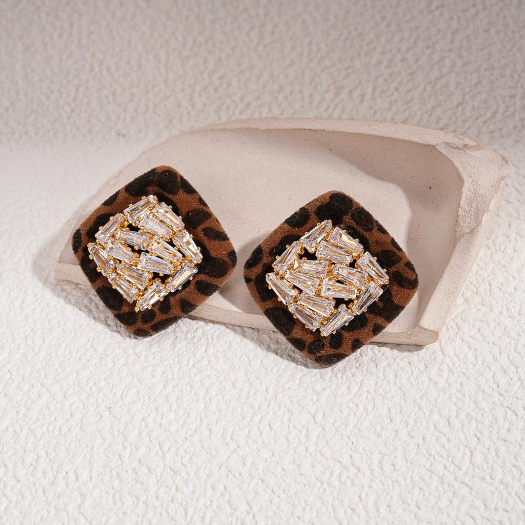 Autumn and winter flocking leopard print geometric round square stud earrings retro Maillard simple niche earrings