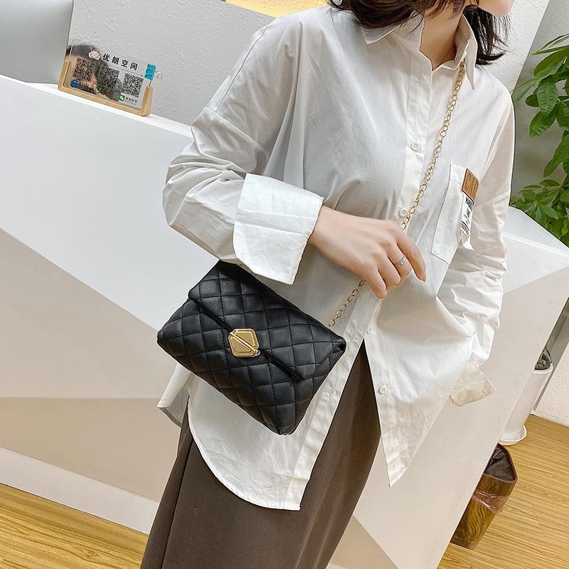 Women's bag spring new urban simple oblique span shoulder bag fashion lock diamond chain mobile phone bag