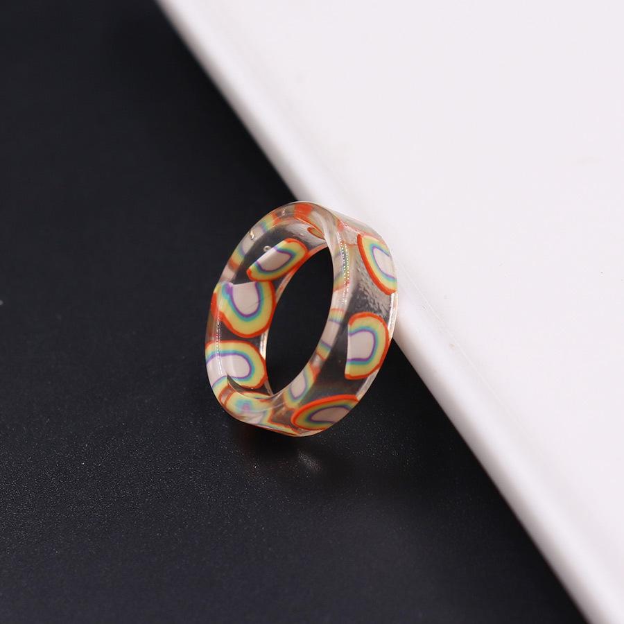 Barevný kreslený prsten z pryskyřice s ovocem a květinami - Roztomilá jahoda a okvětní lístky třešňového květu