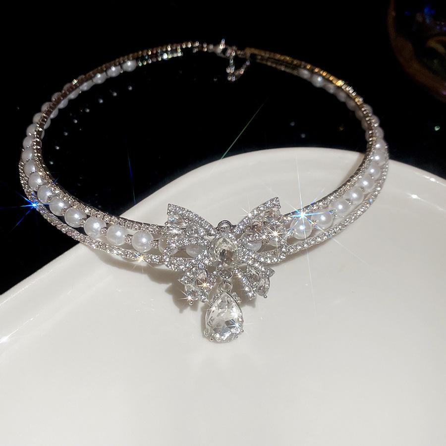 Korean Princess Rhinestone Bow Pearl Necklace: Elegant High-End Clavicle Chain