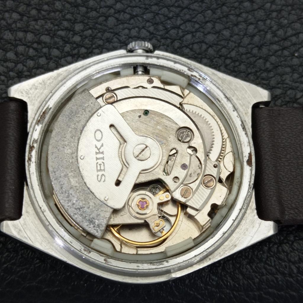 JAPAN VINTAGE SEIKO 5 AUTOMATIC MENS RED COLOR DIAL WATCH a701292-5 R206a-a701292