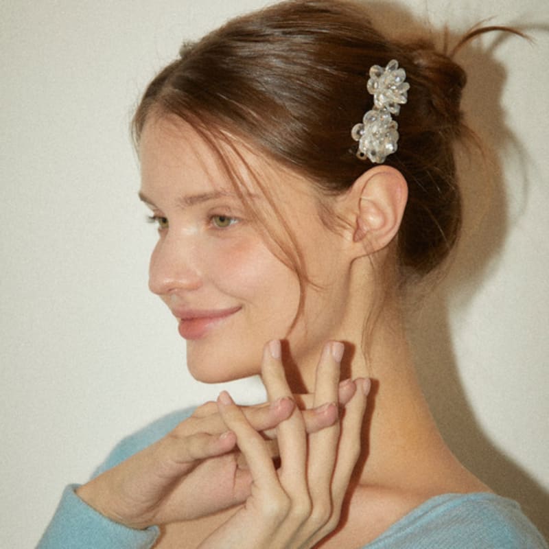 Favorite Noun Crystal Flower Hairpin