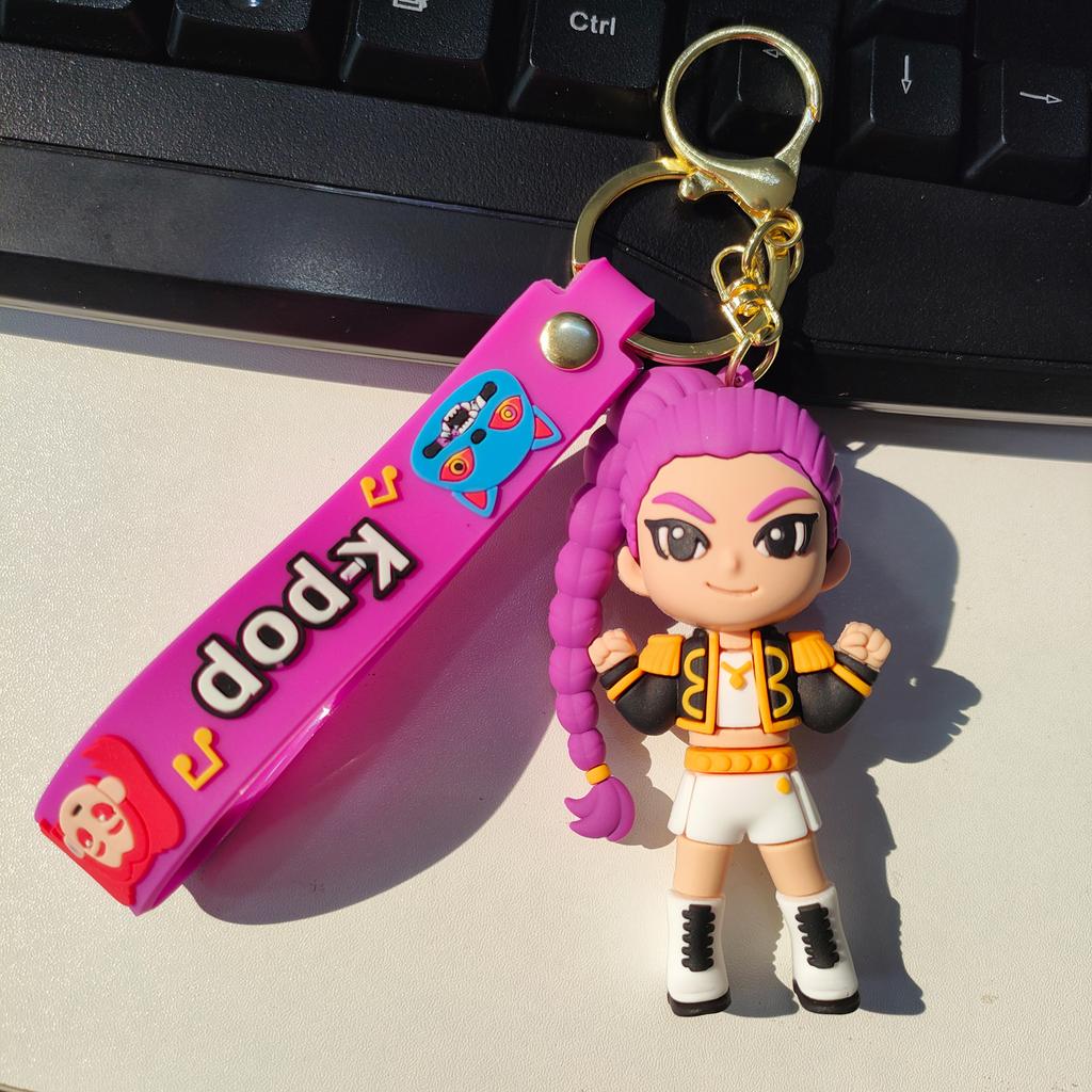 Beautiful 3pcs border new KPOP witch hunting group keychain cartoon anime 3D doll bag car pendant small gift High Quality