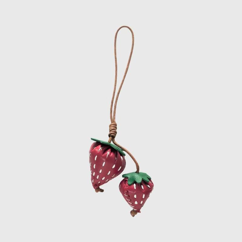 1 Piece Cute Handmade Leather Fruit Keychain Leather Strawberry Bag Charm Pendant Creative Car Decoration Diy Accessories