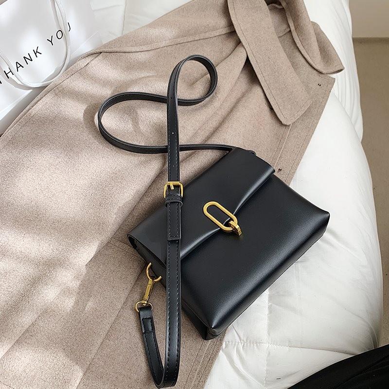 Chic Gender-neutral Soft Polyester Shoulder Bag For Casual Outings And Events чёрный