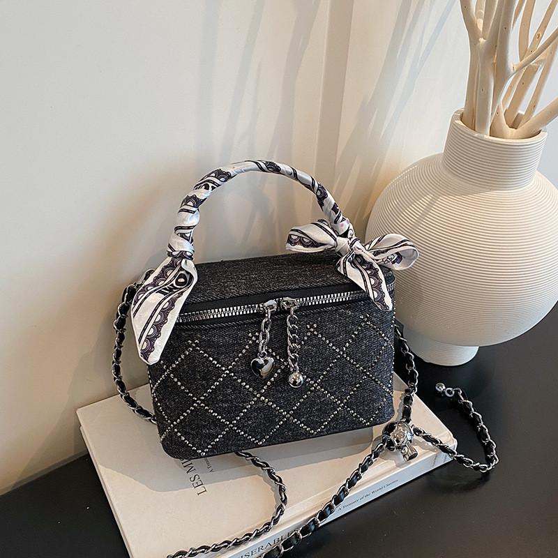 IELGY Fashionable All-Match Chain Cross-Body Small Square Bag Portable Box Bag