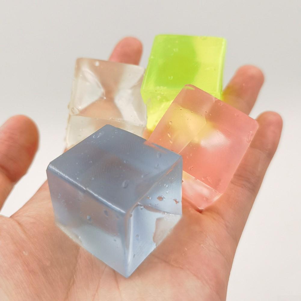 Погрузитесь в успокаивающее сенсорное путешествие с игрушкой Ice Cube 3cm ice cubes — фото 3