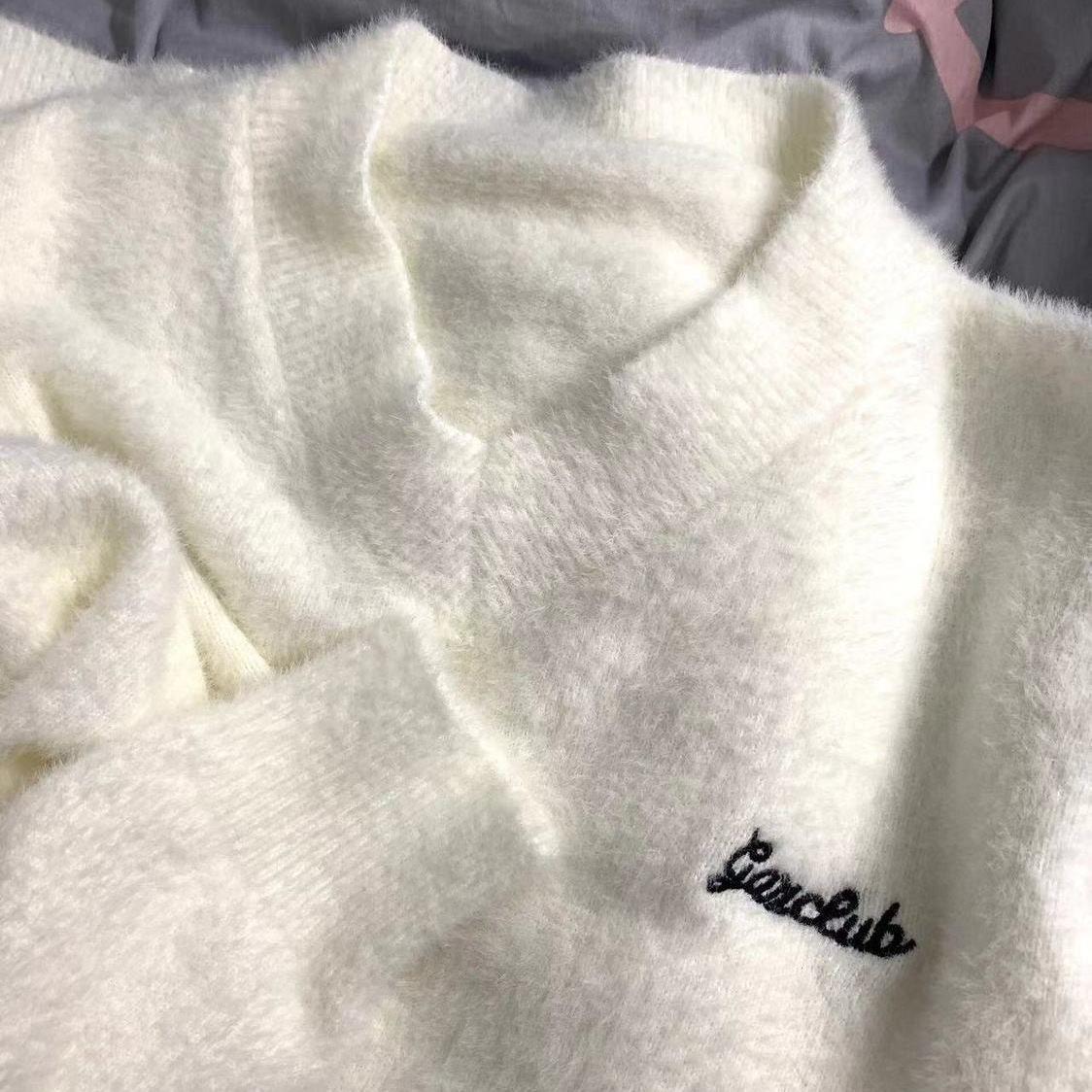 

Women s Cozy Mink Velvet Sweater: Soft, Loose-Fit, Milk White L (110-120 Jin)