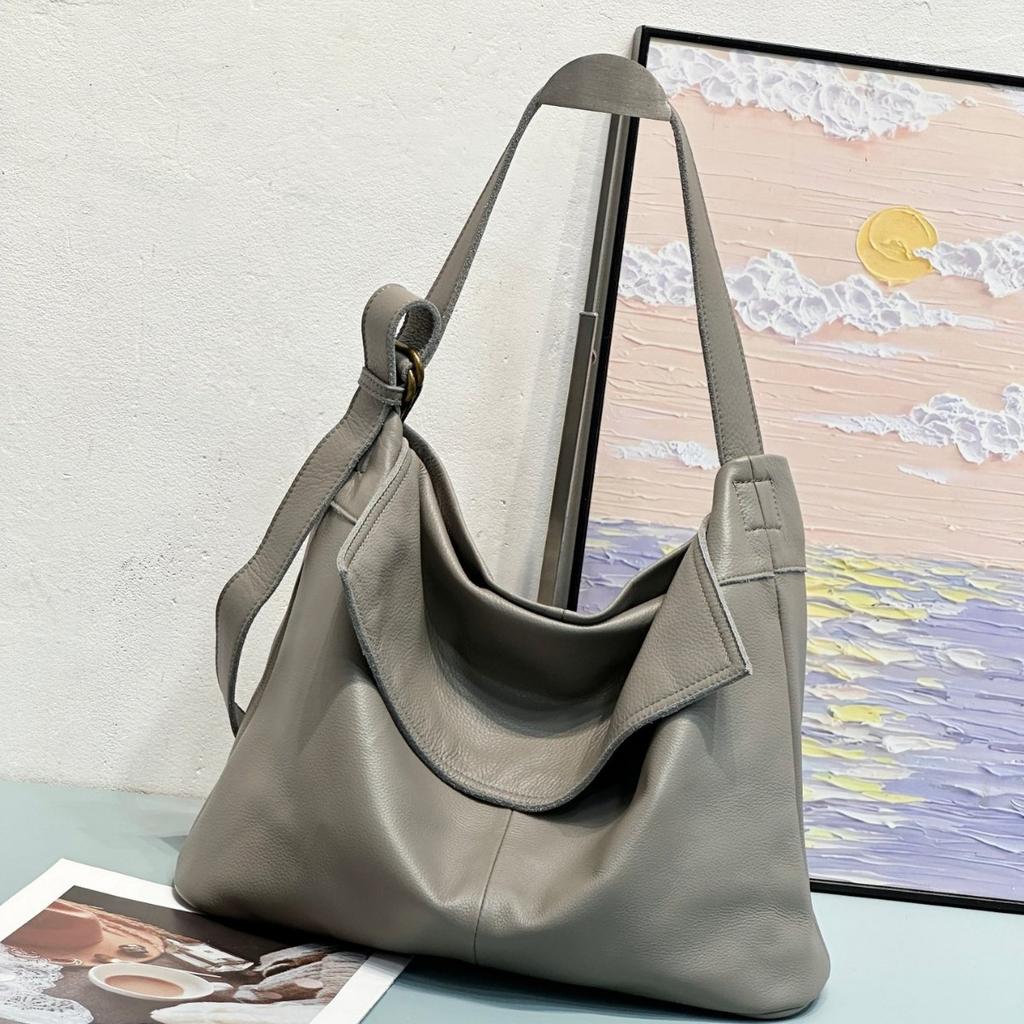 Top-grain Cowhide Soft Single-shoulder Bag 2026, Laid-back Style Genuine Leather Bag, Cross-body Texture
