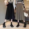 Schwarzer A-Linien-Faltenrock für Damen: Hohe Taille, mittlere Länge, hüftbedeckend, kleine Größe, neuer Frühlingsstil.