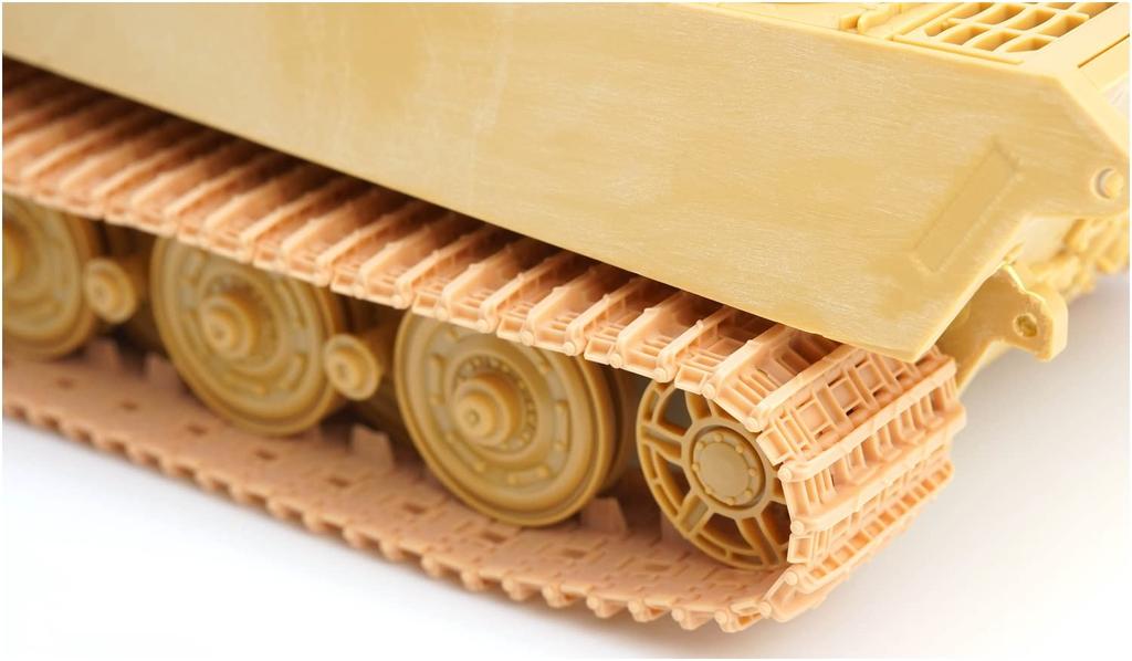 T-Rex Studios 1/48 World War II German King Tiger Tracks Pattern 1 Plastic Model Parts TR84008