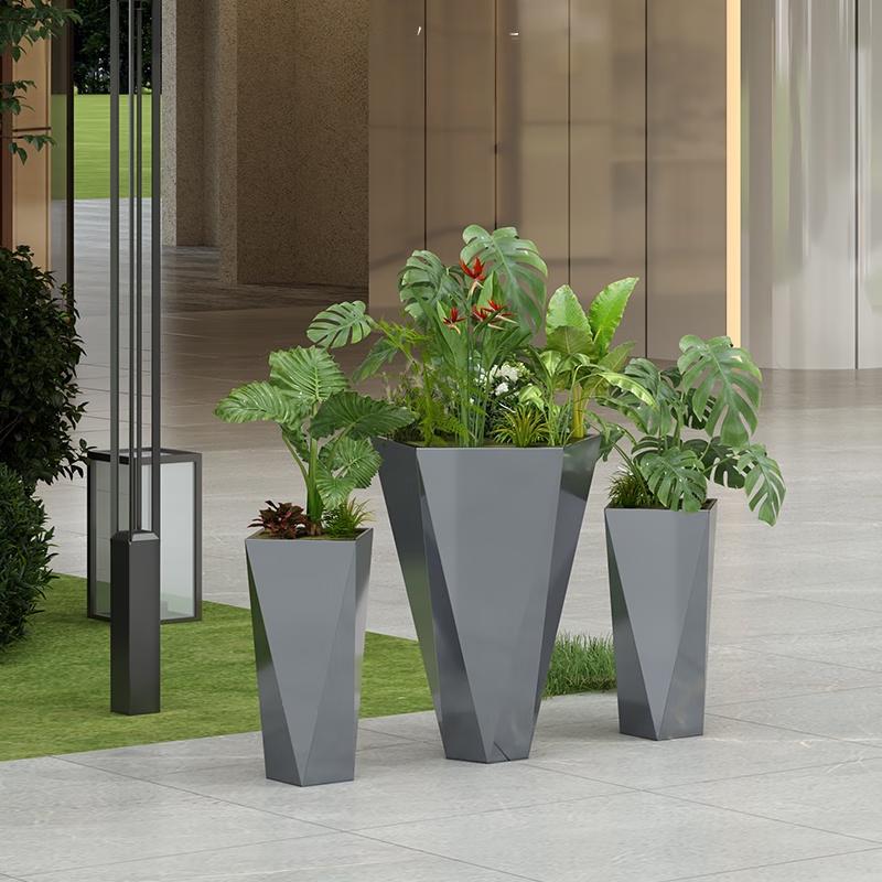 Cloud Rudder Black Titanium Stainless Steel Planter