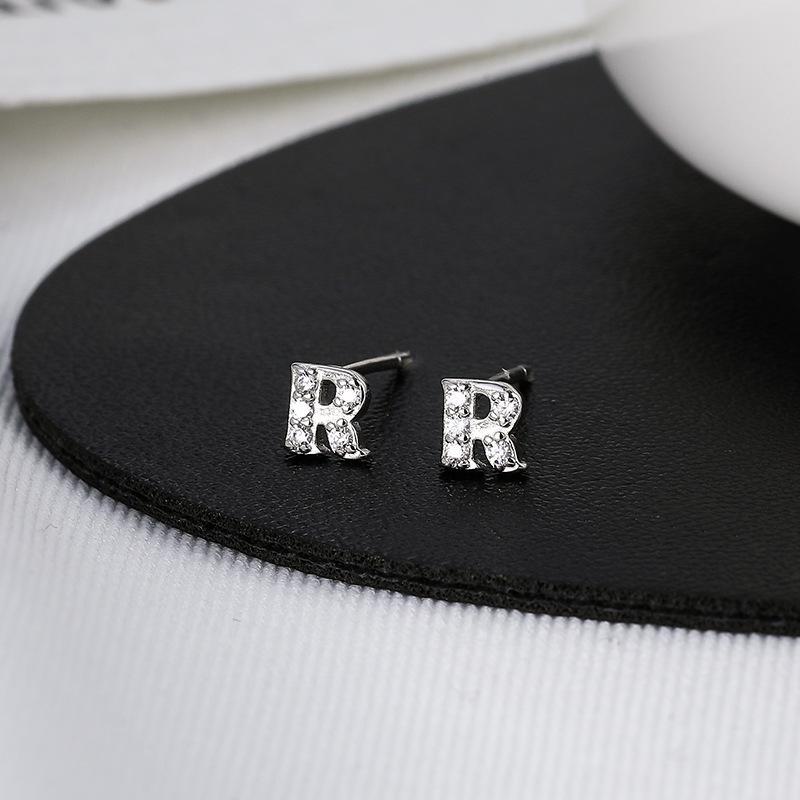 Pendientes de Diamantes con Letra Personalizada de Plata de Ley S925 Banyan Tree - Pendientes Individuales para Cartílago para Hombre y Mujer
