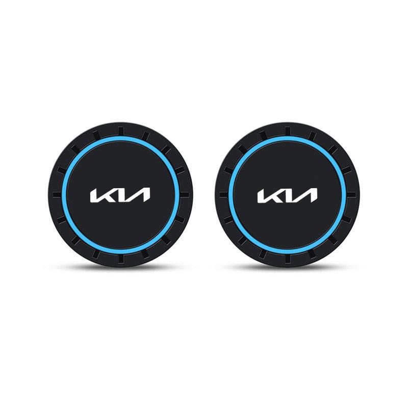 2 Stück Auto LOGO Silikon-Untersetzer Anti-Rutsch Für KIA Rio Soul Seltos Niro Forte K5 K3 Sorento Stinger Sportage Auto Zubehör