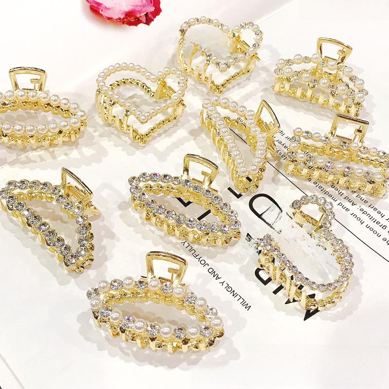 Korean Pearl Top Hairpin: Stylish Alloy Electroplated Clip for Women