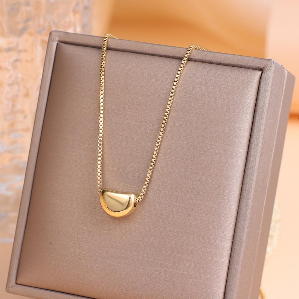 Titanium steel stainless steel gold acacia bean collarbone chain pendant hot-selling niche jewelry