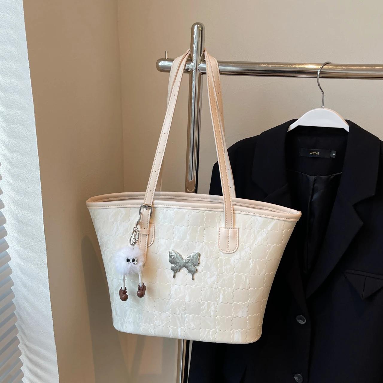 

Сумка через плечо в стиле ретро с бабочкой для женщин, универсальная сумка-тоут, уникальная сумка через плечо, большая вместимость, простота, новый модный тренд