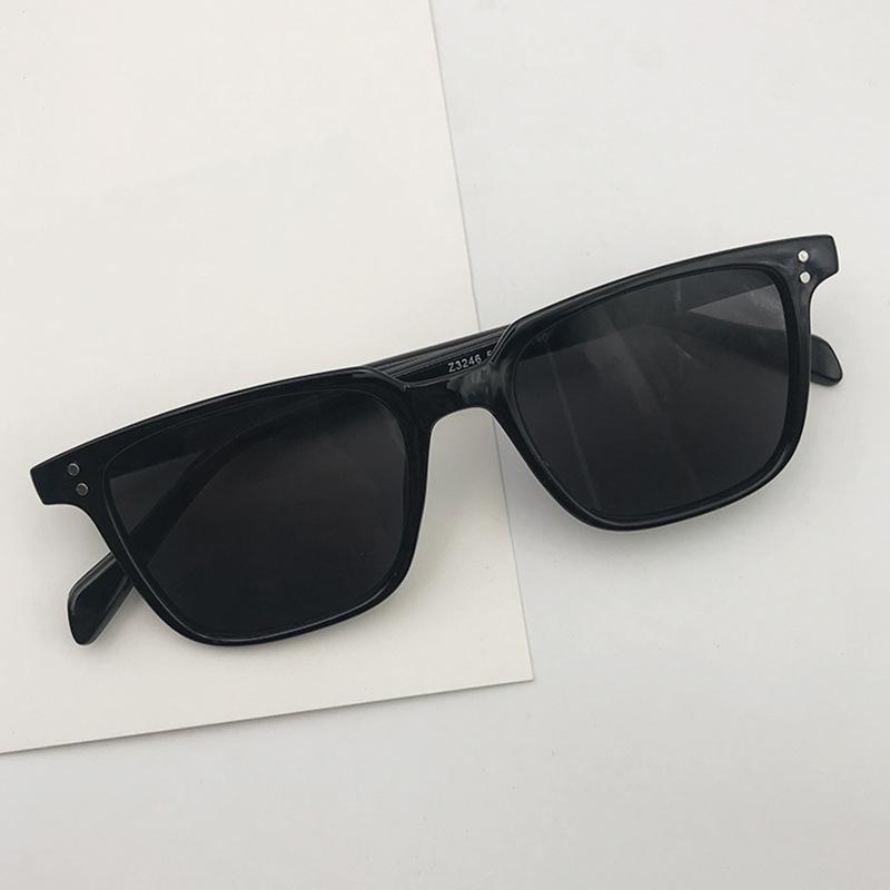 Óculos de Sol Femininos Pequenos de Armação Quadrada Estilo Único Vintage Masculino Rosto Redondo Decorativos Emagrecimento