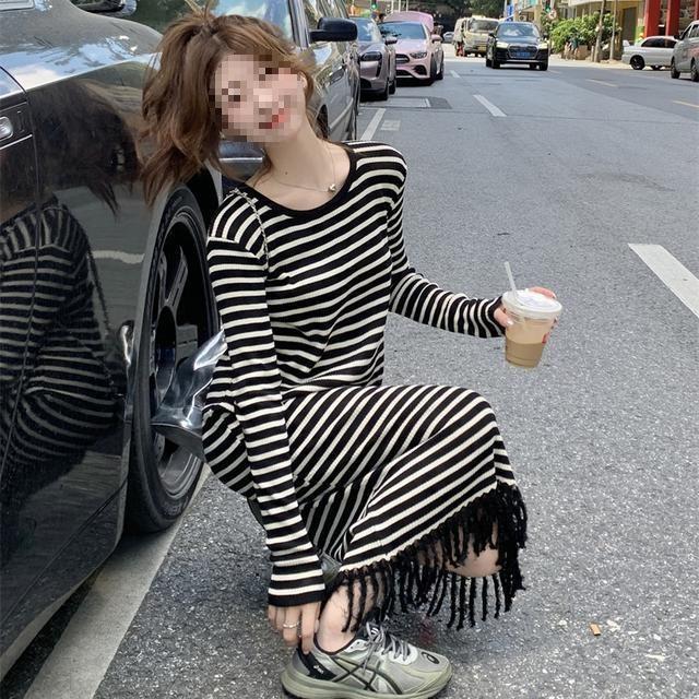 Guaranteed To Be In Stock - If Out of Stock, We Will Notify You. Striped Knitted Dress Women's New Tassel Edge Medium and Long Dress Is Cold Silk.