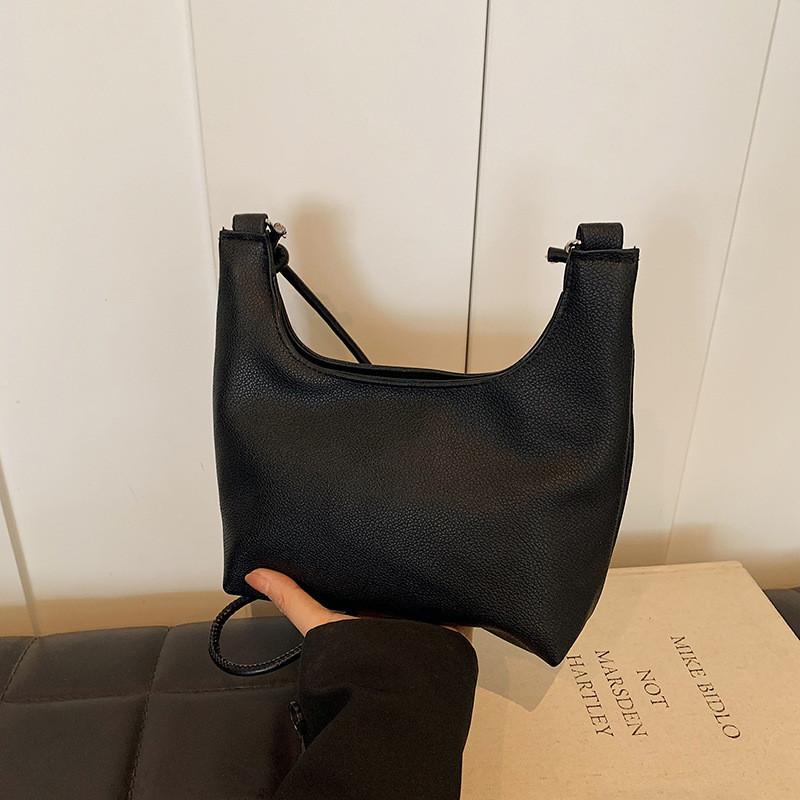 Elegant Lightweight Tote Bag Chic Summer Shoulder Crossbody Pu Handbag