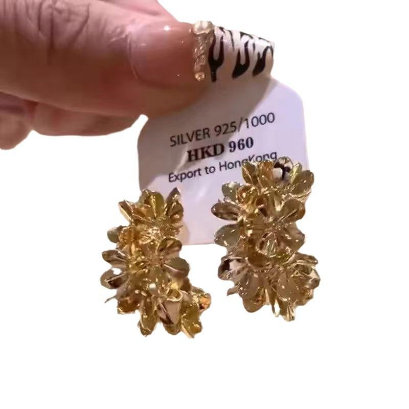 French Vintage Metal Flower Hoop Earrings - Unique Design for Autumn/Winter