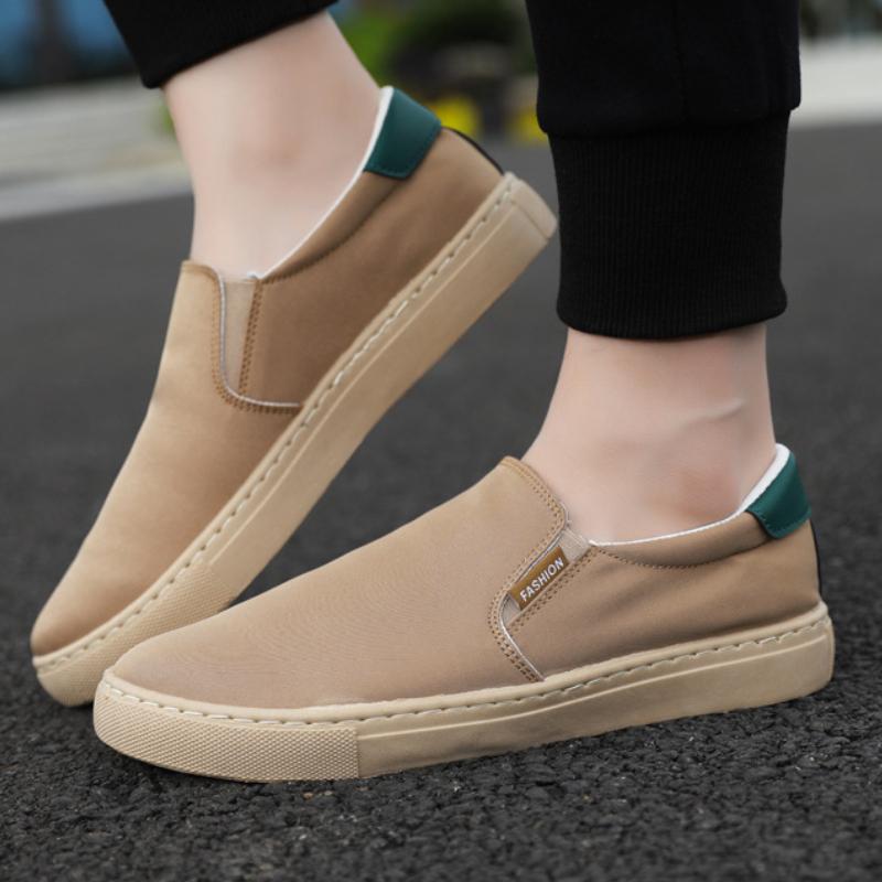 2025 New Men Casual Shoes Lightweight Slip-on Canvas Shoes for Men Non-Slip Comfortable Walking Flat Shoes Fashion Men Sneakers